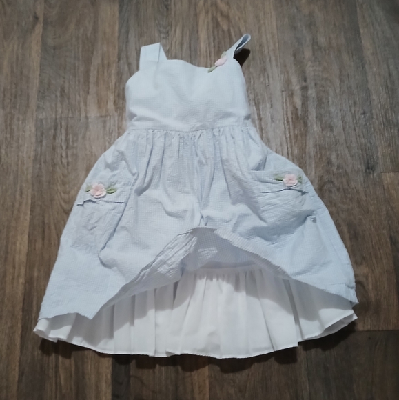 Laura Ashley London Girls Dress with Crochet Flowers. - Picture 8 of 9